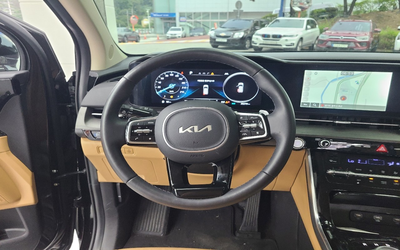 2023 - kia carnival