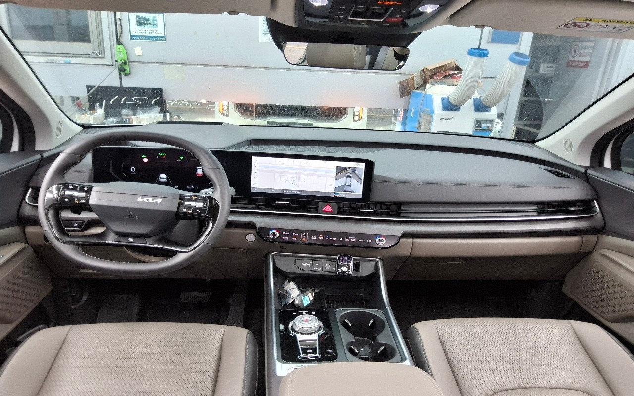 2025 - kia carnival