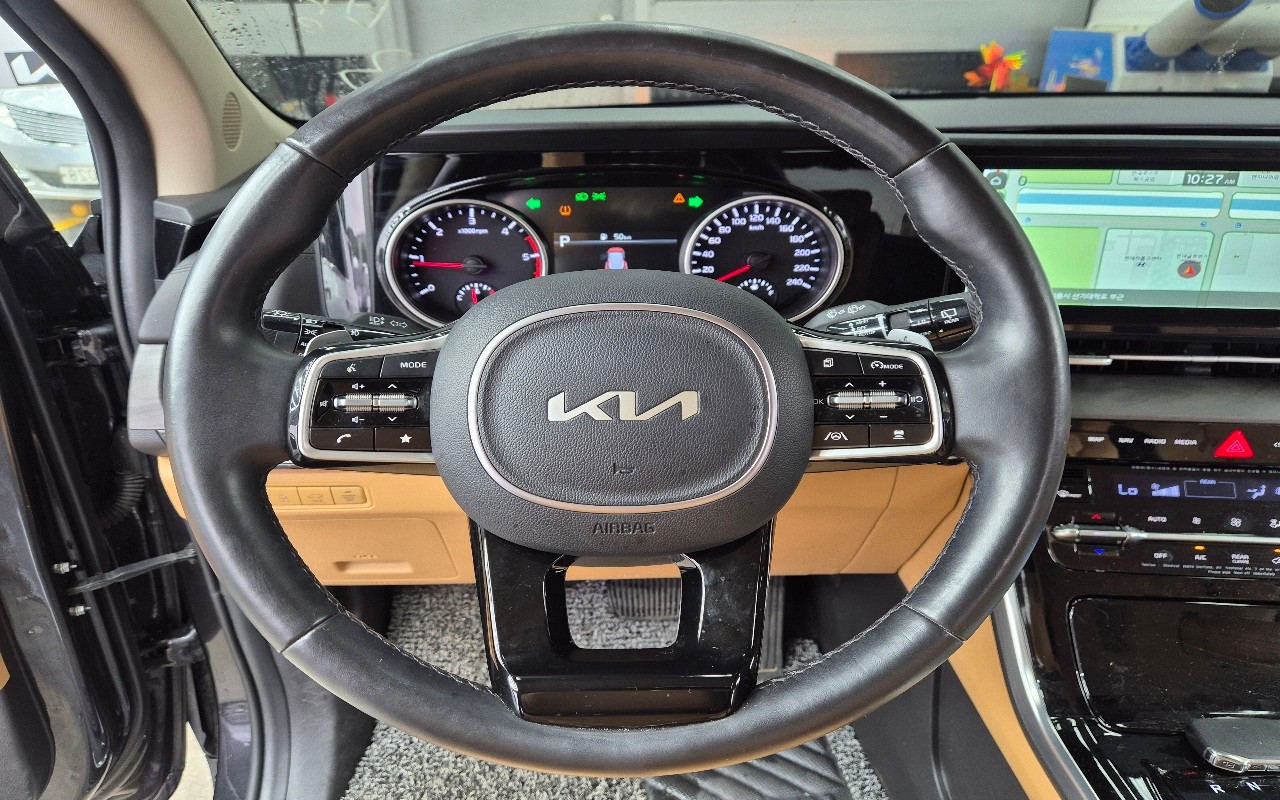2022 - kia carnival