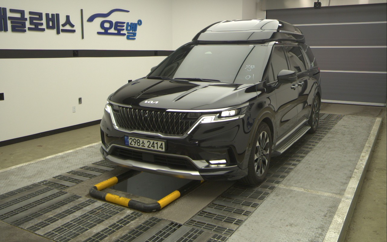 2021 - kia carnival