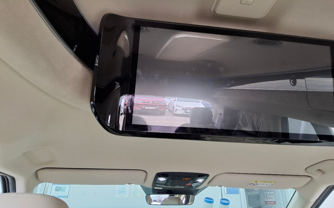 2023 - kia carnival