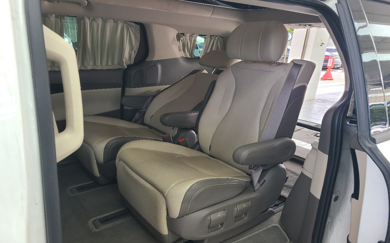 2023 - kia carnival