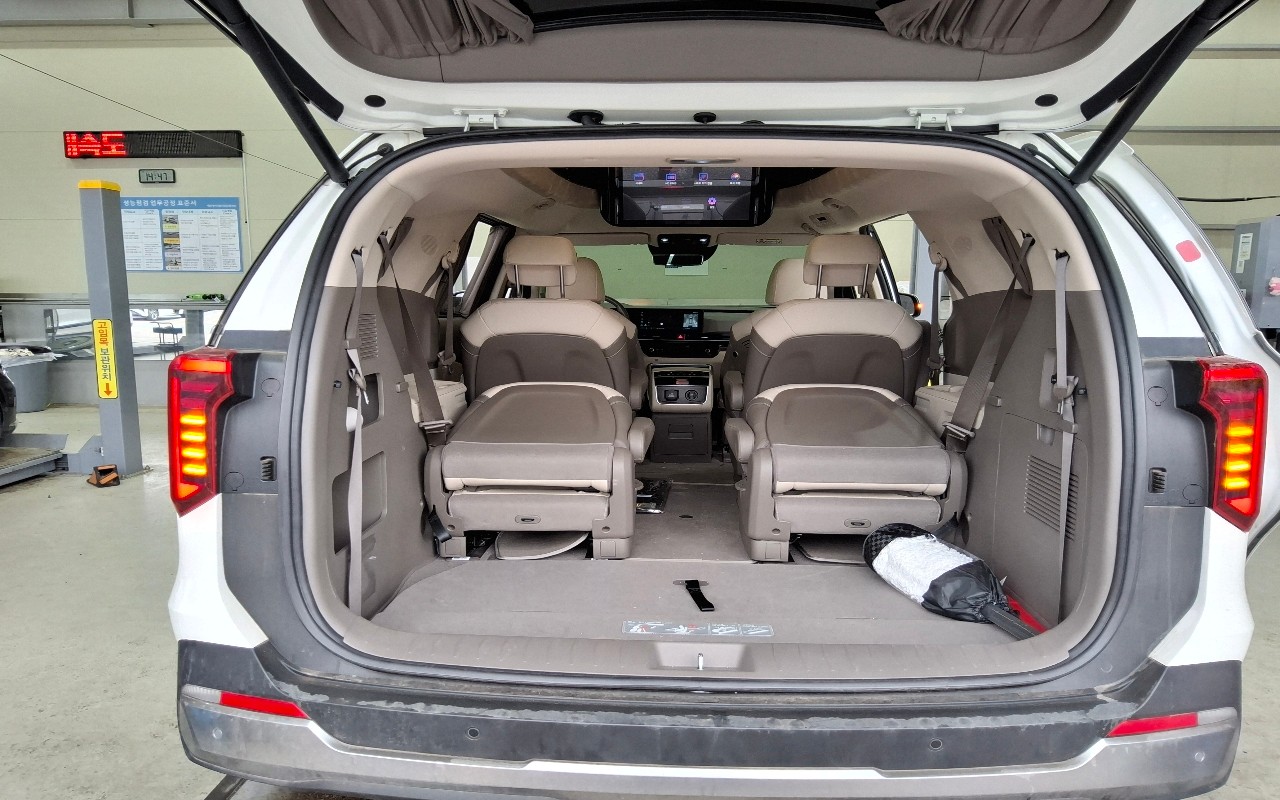 2024 - kia carnival