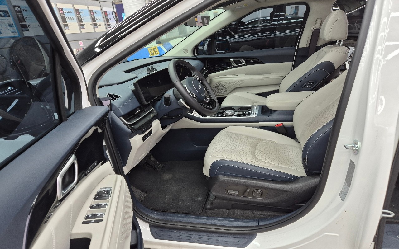 2025 - kia carnival