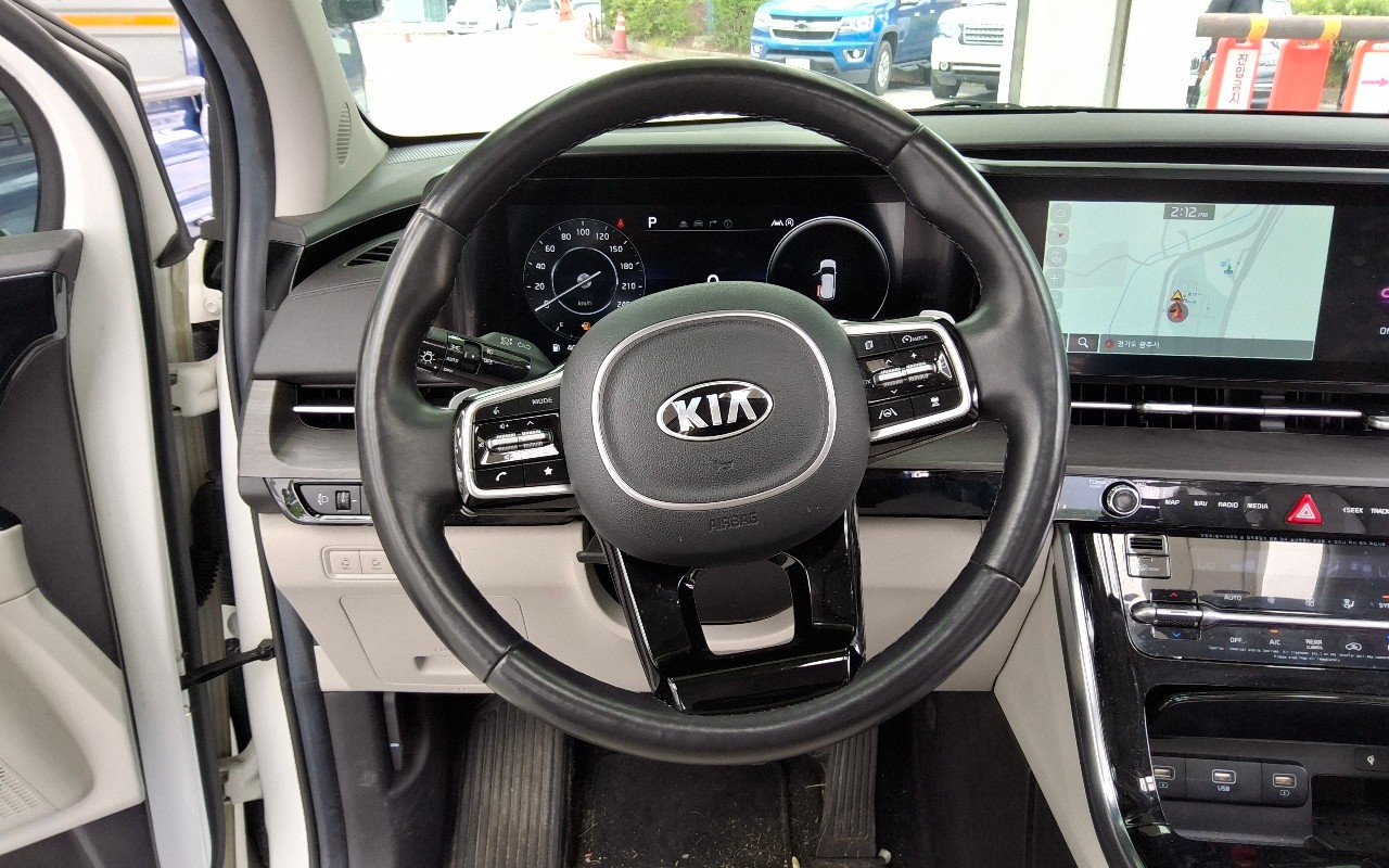 2021 - kia carnival