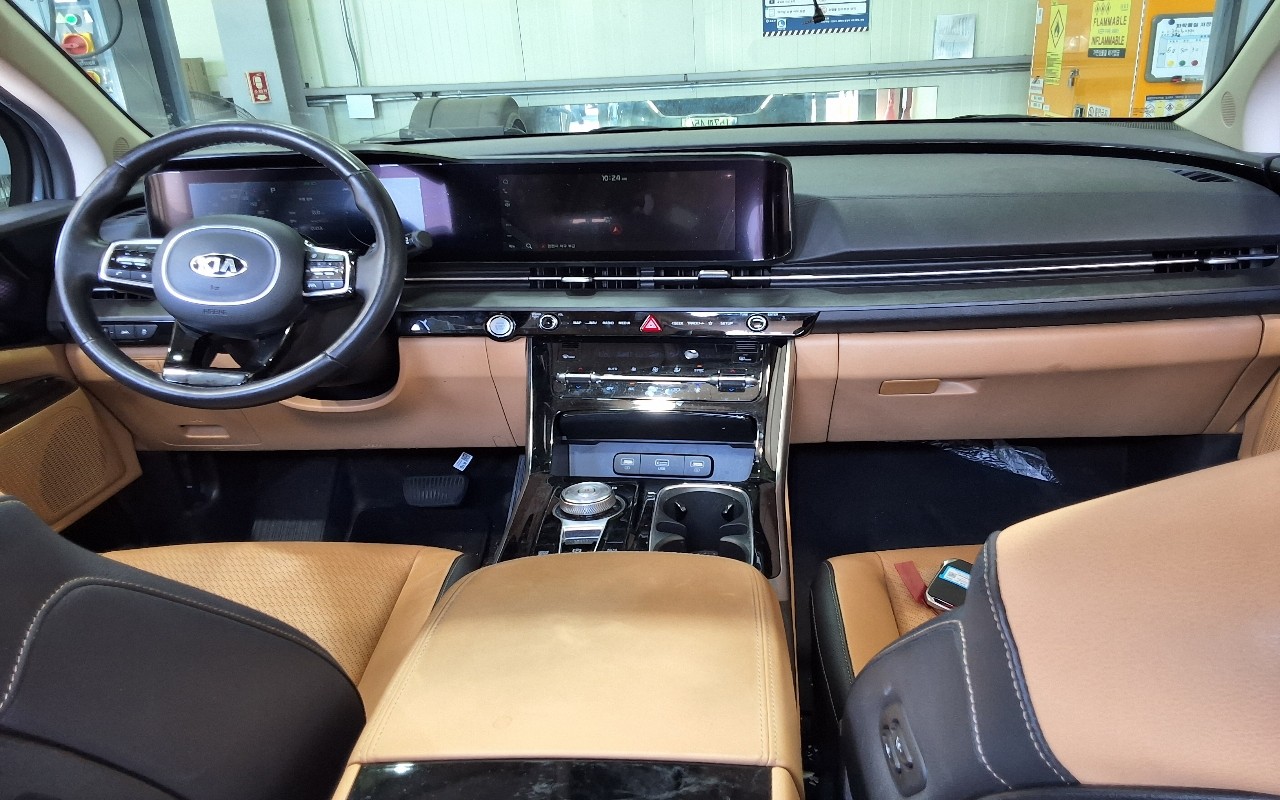 2021 - kia carnival