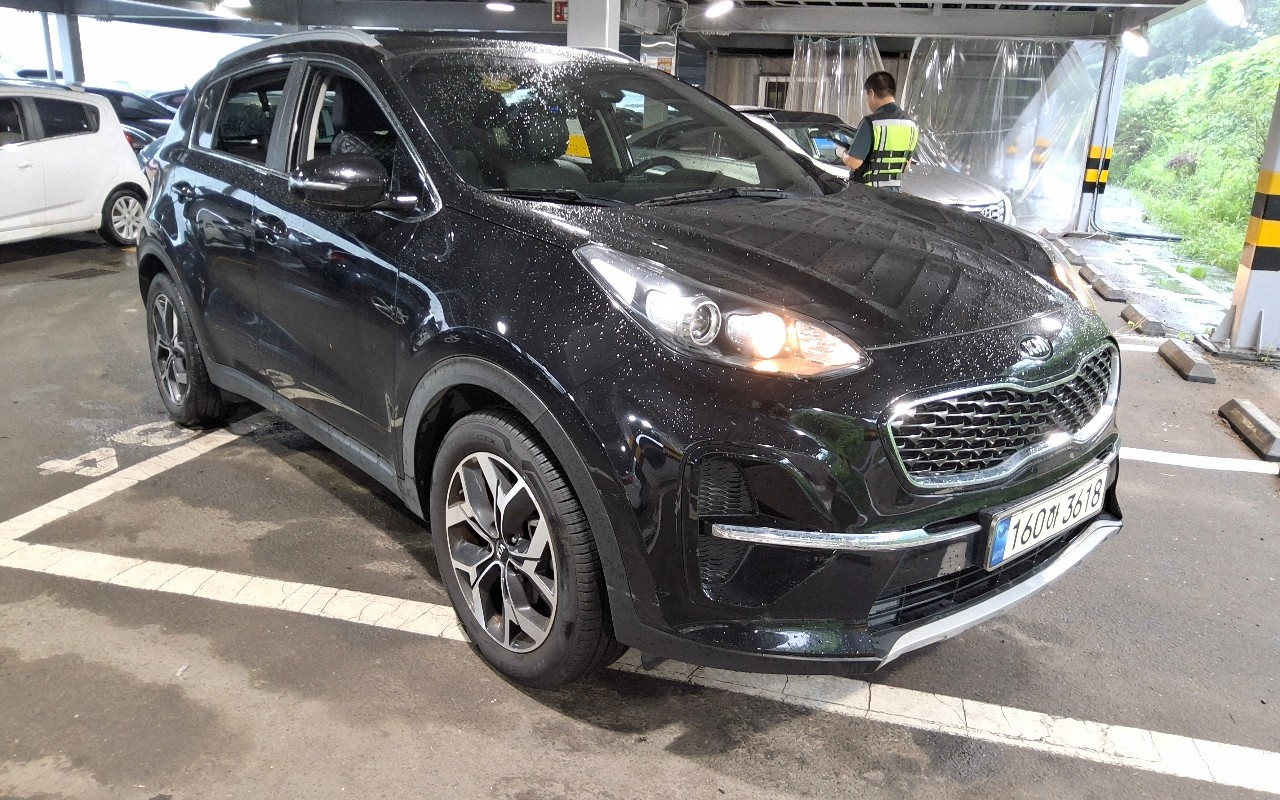 2022 - kia sportage