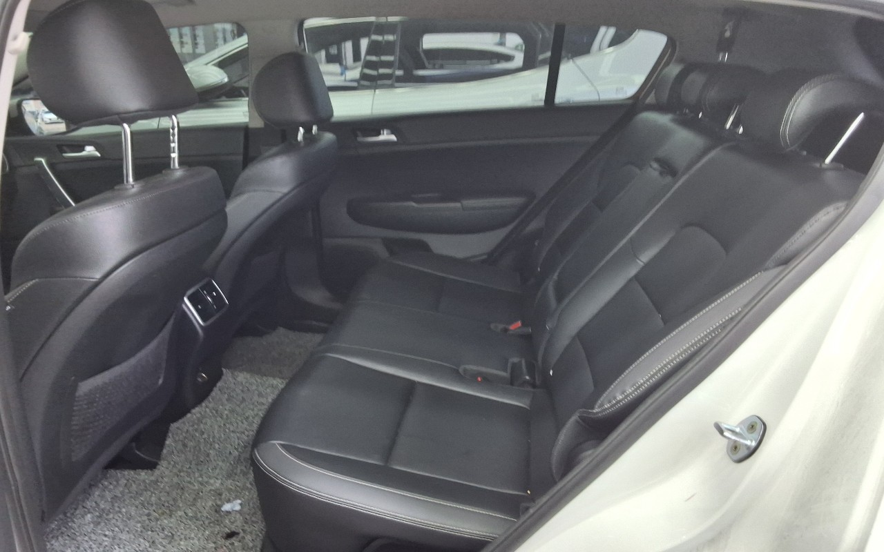2016 - kia sportage