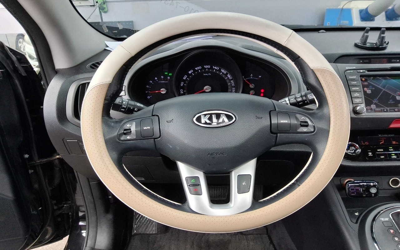 2011 - kia sportage