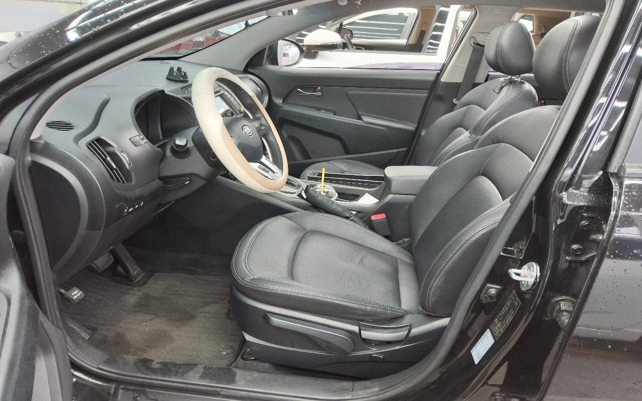 2011 - kia sportage