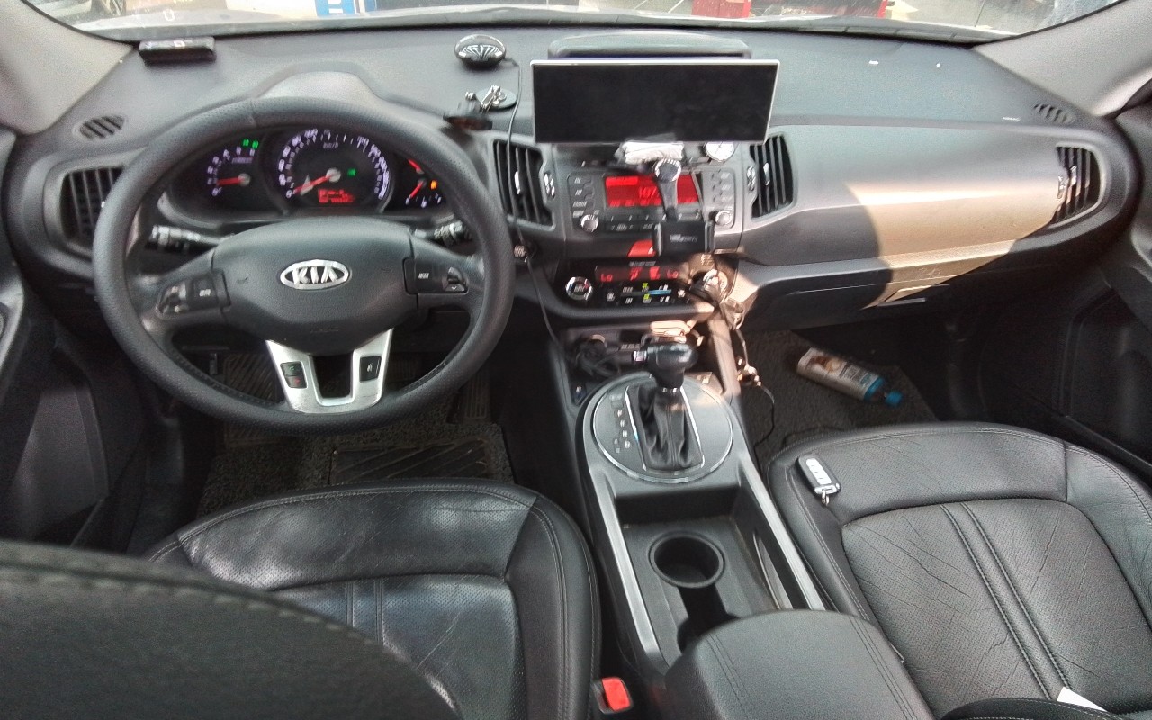 2011 - kia sportage