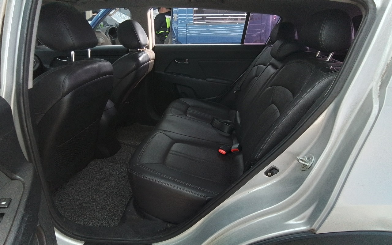 2011 - kia sportage