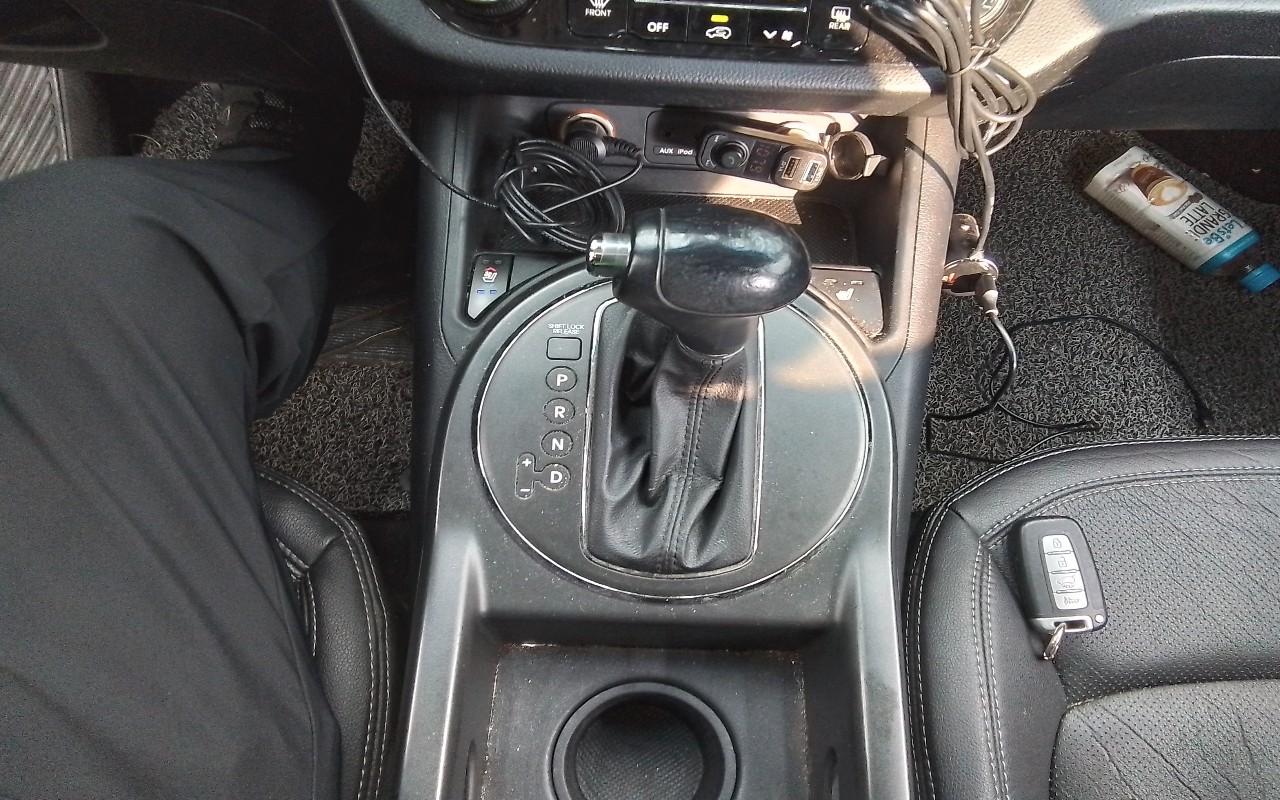 2011 - kia sportage