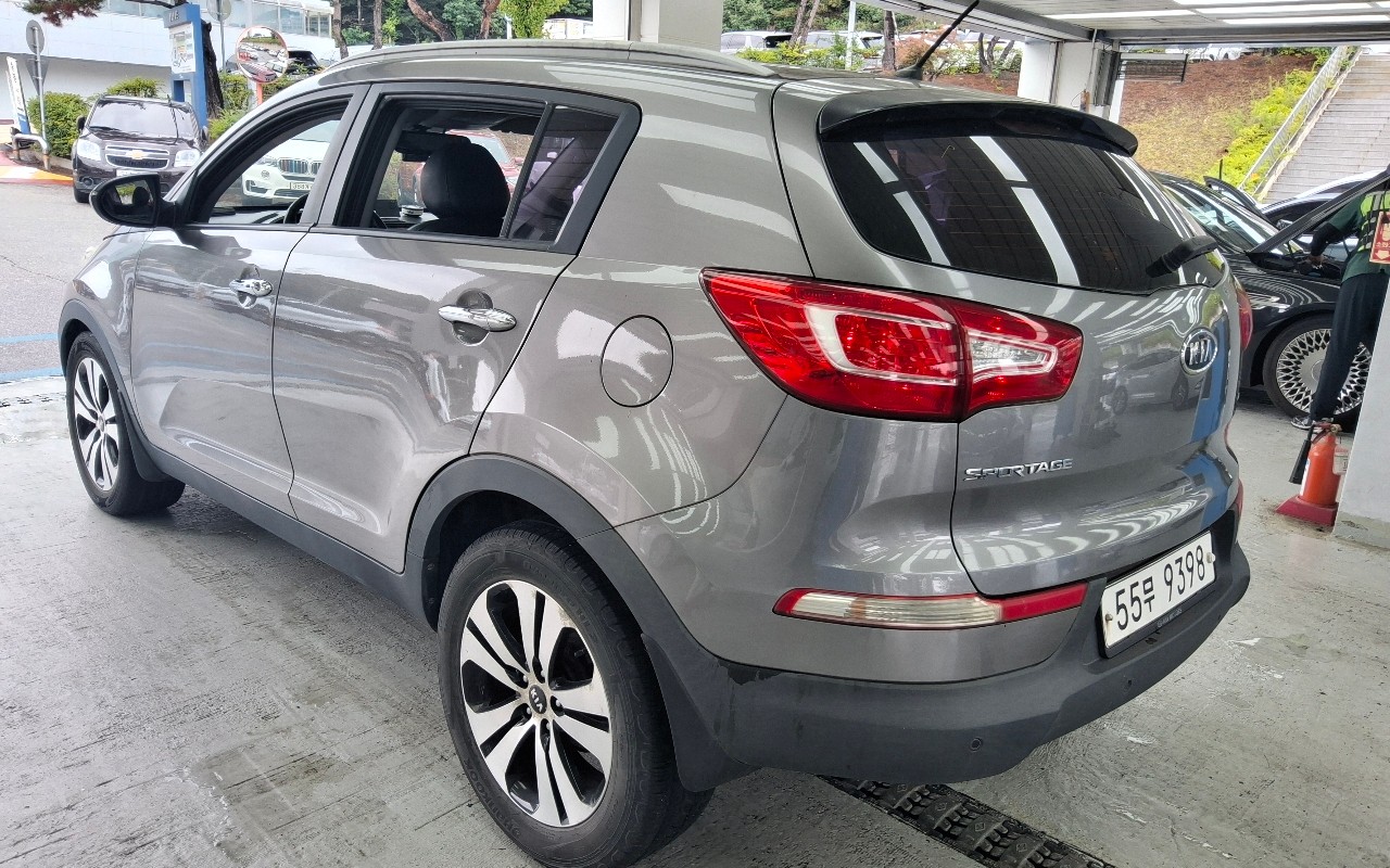 2012 - kia sportage