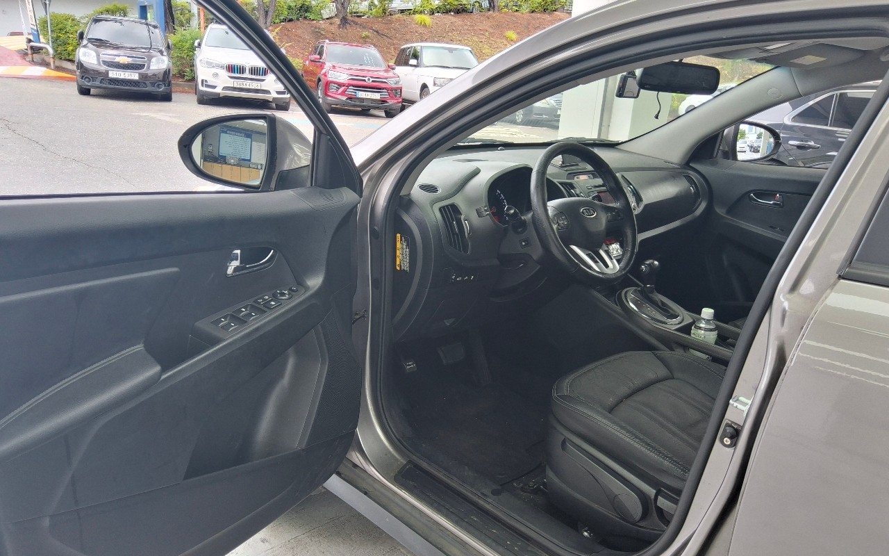 2012 - kia sportage