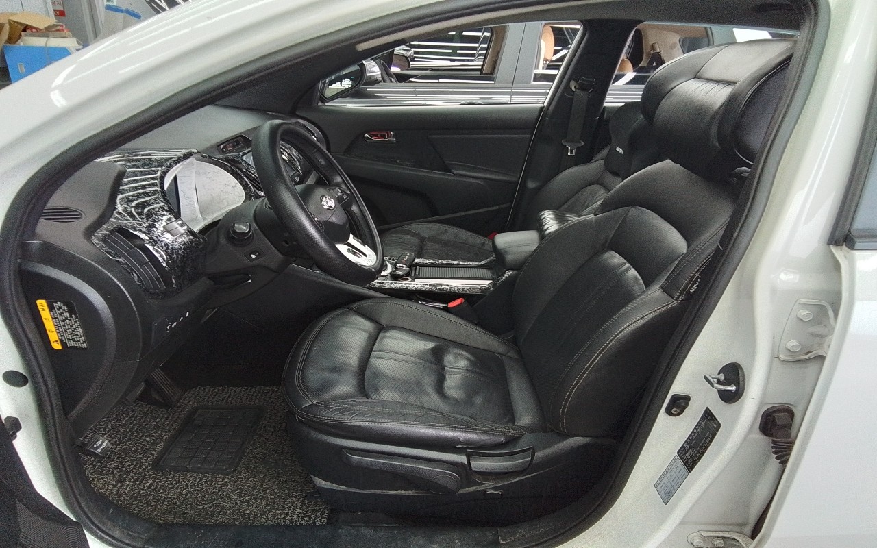 2014 - kia sportage r