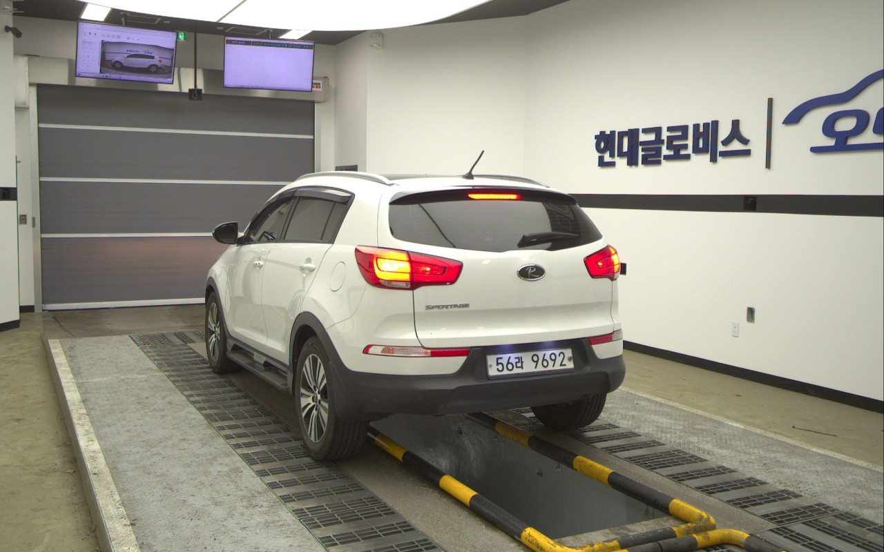 2014 - kia sportage r
