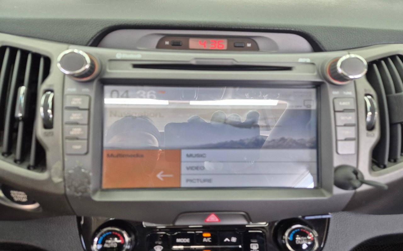 2014 - kia sportage r