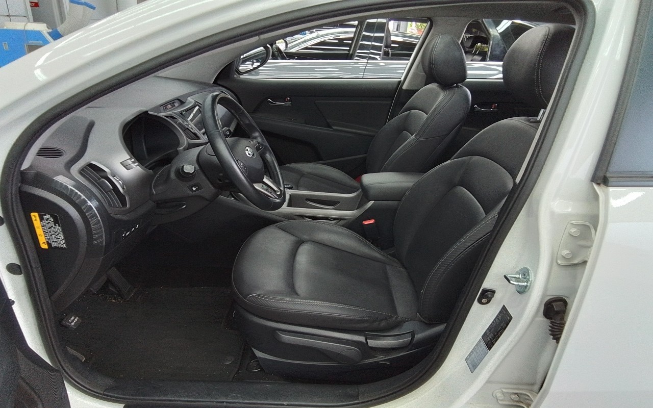 2014 - kia sportage r