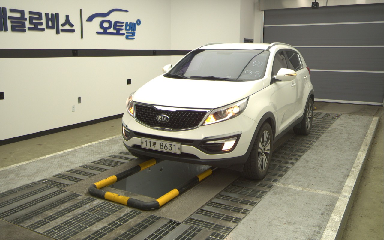 2016 - kia sportage r