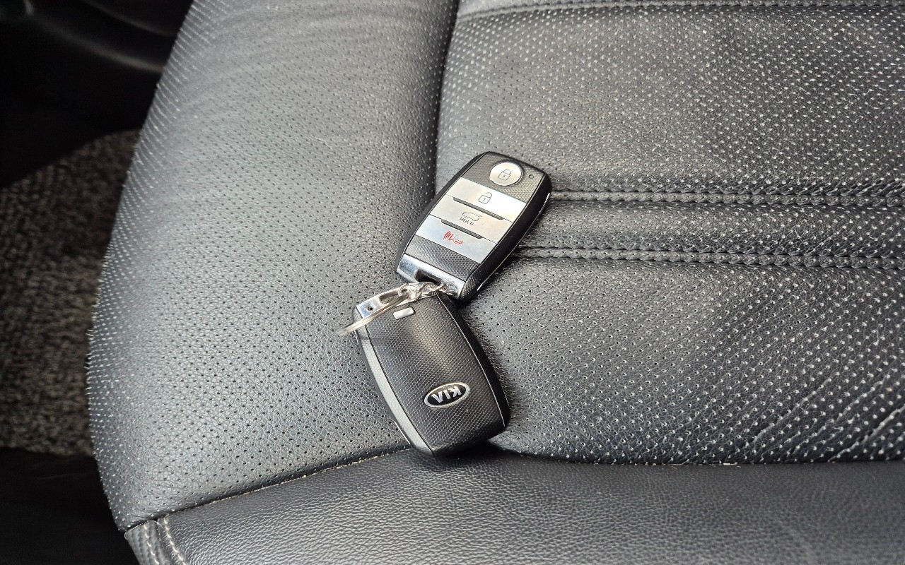 2016 - kia sportage r