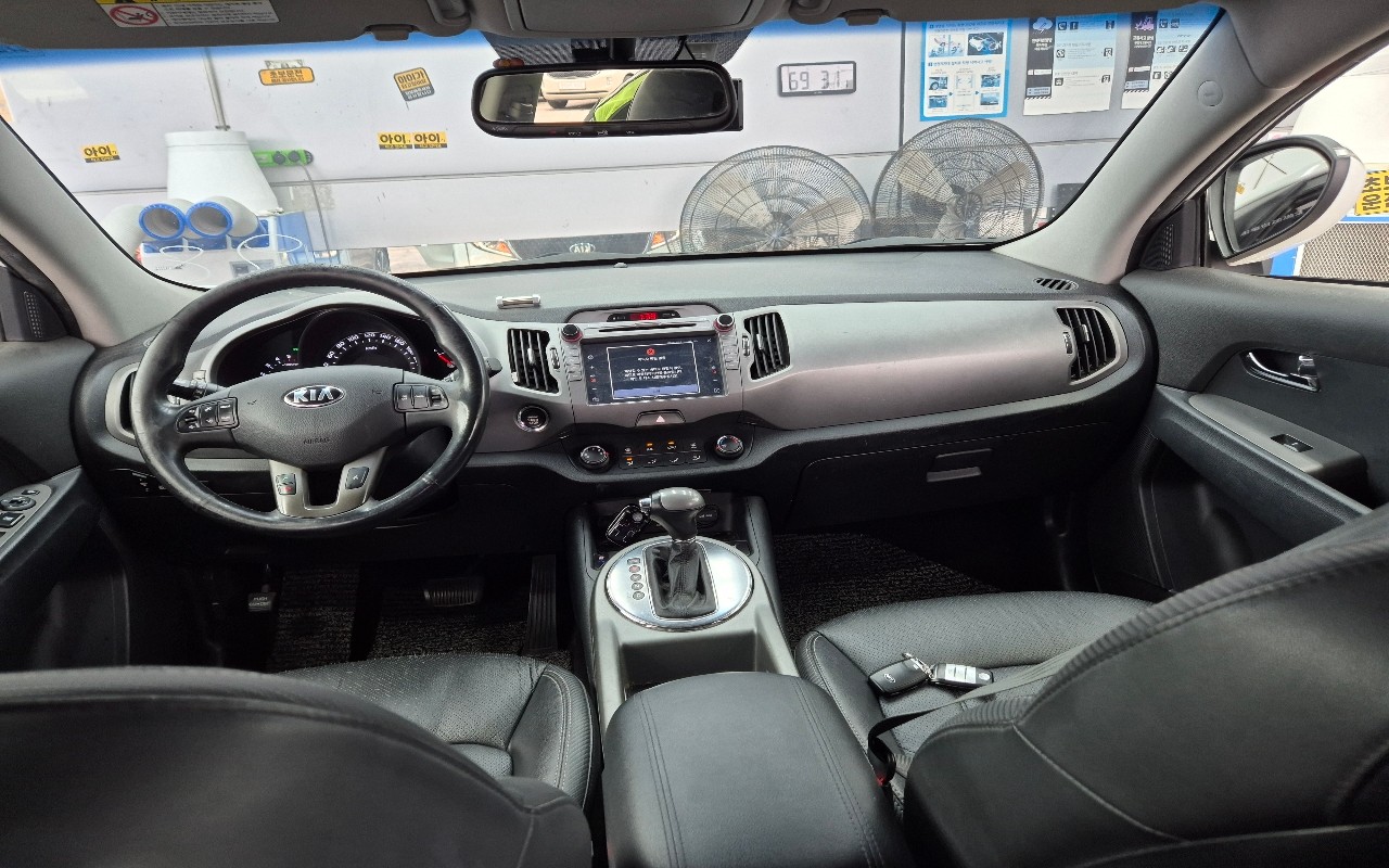 2016 - kia sportage r