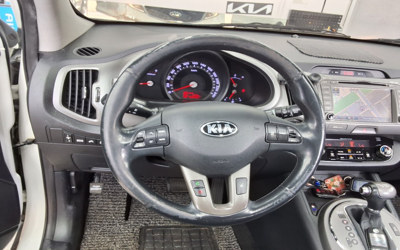 2014 - kia sportage r