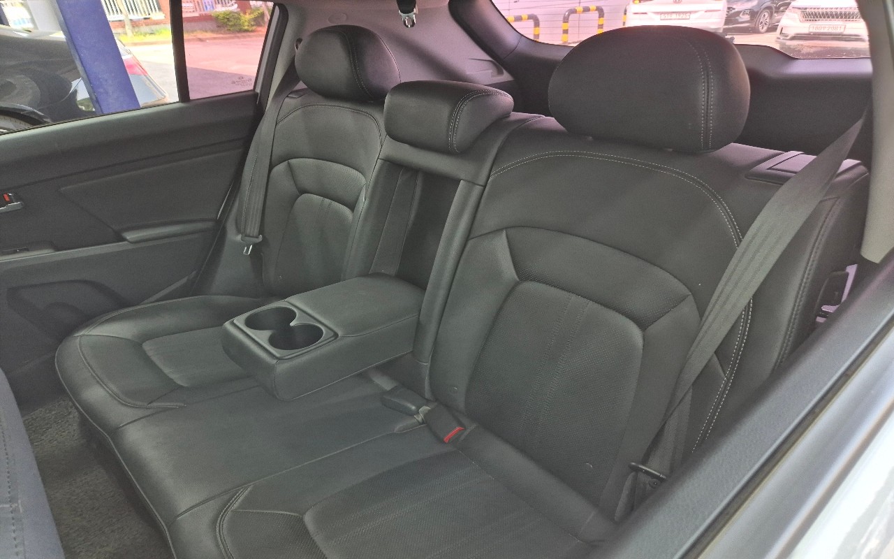 2014 - kia sportage r
