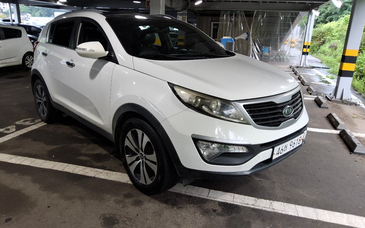 2012 - kia sportage