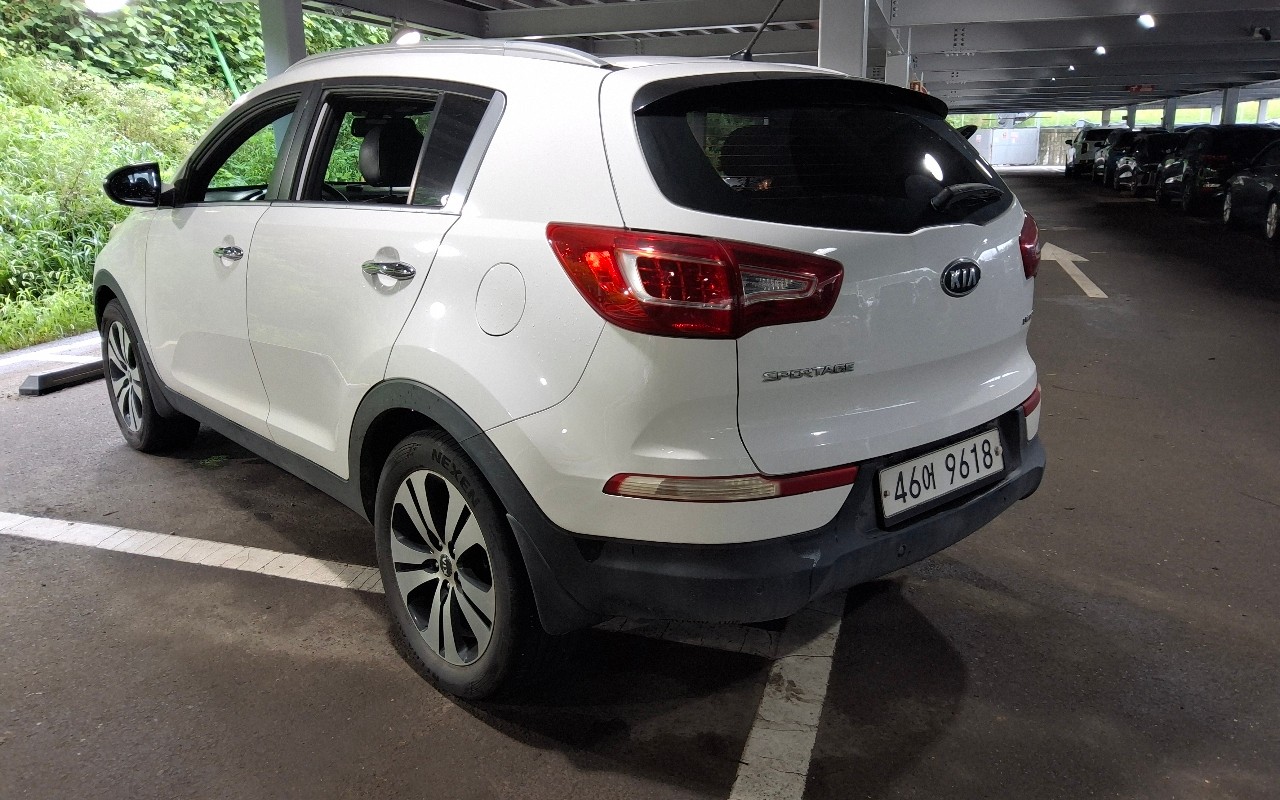 2012 - kia sportage