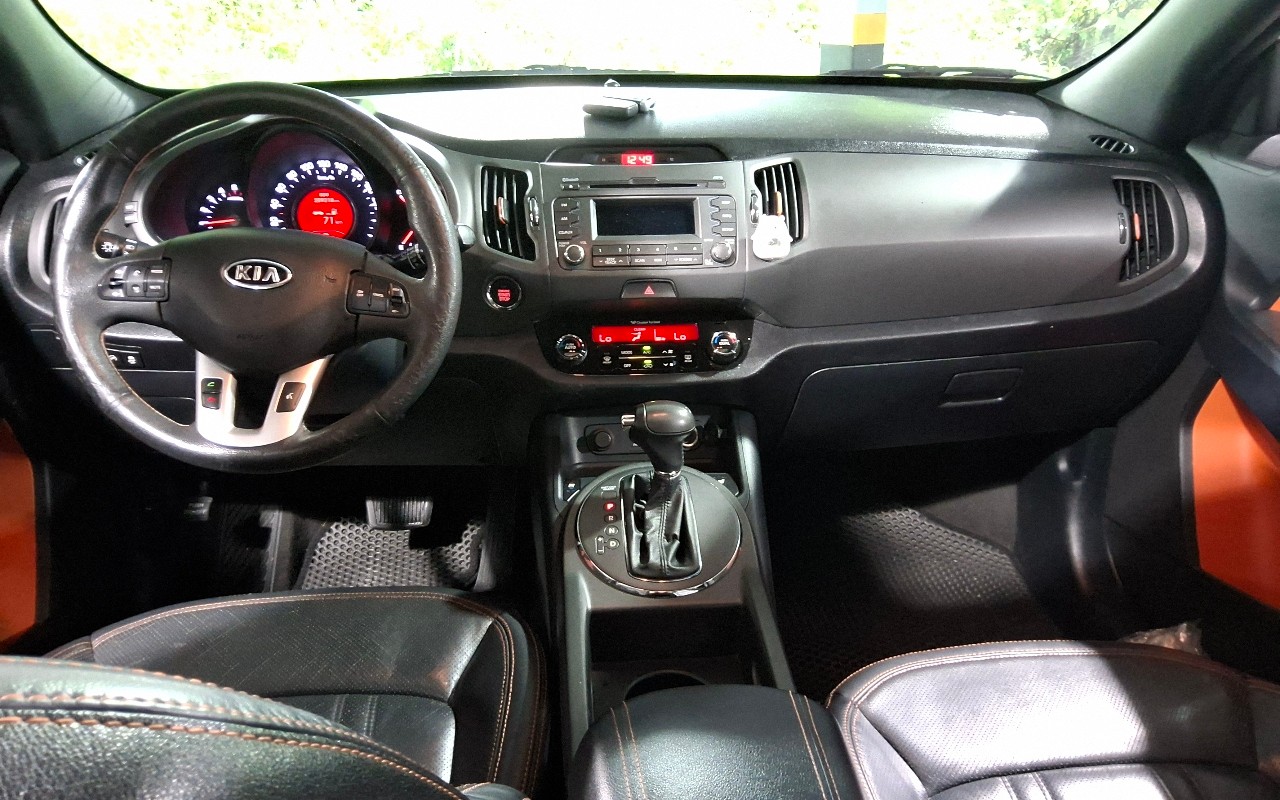 2012 - kia sportage