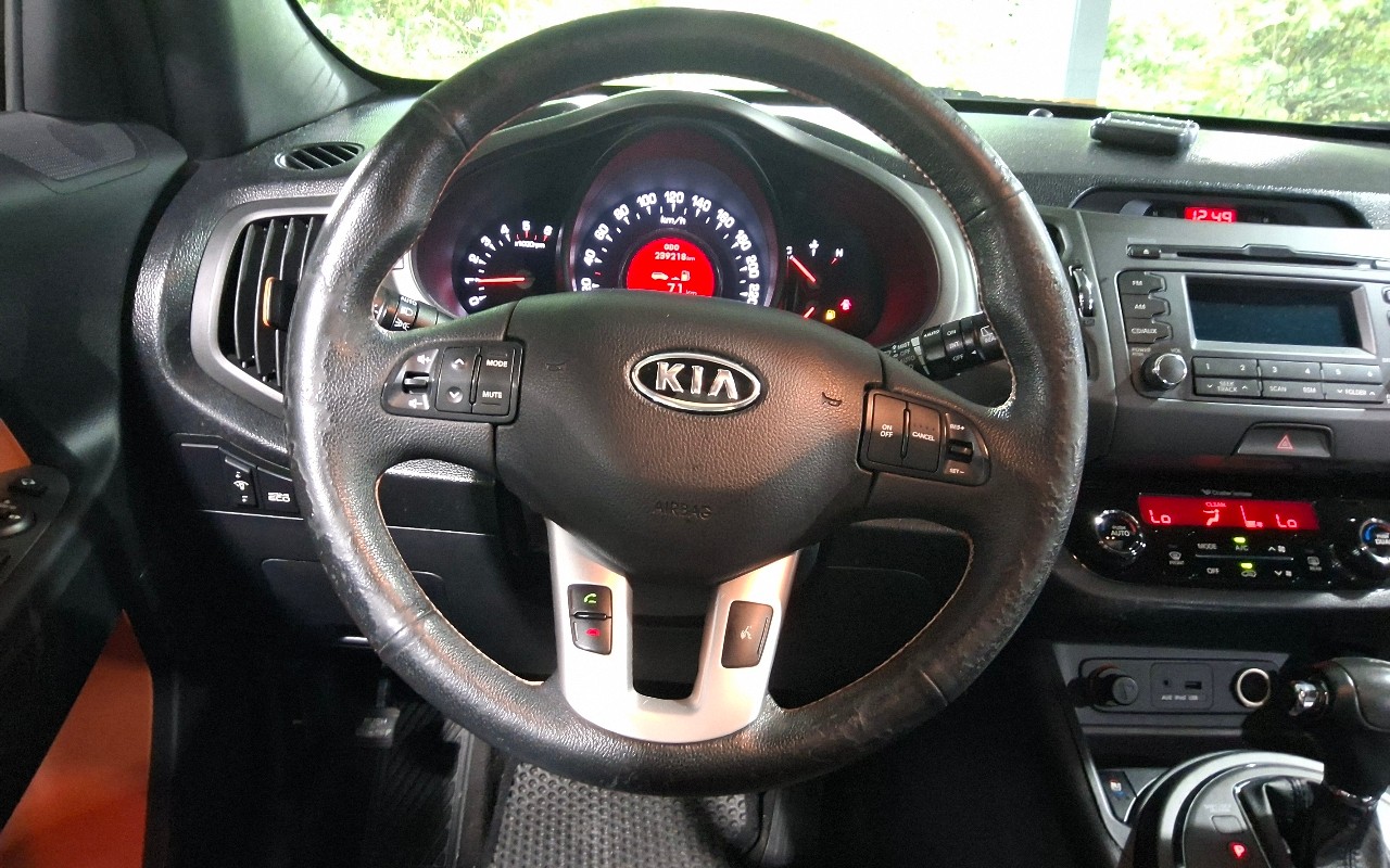 2012 - kia sportage