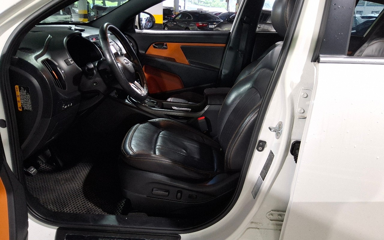 2012 - kia sportage