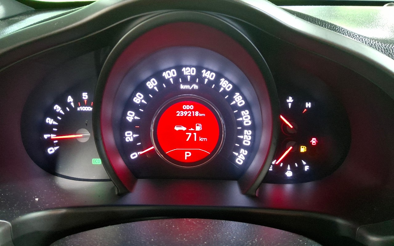 2012 - kia sportage