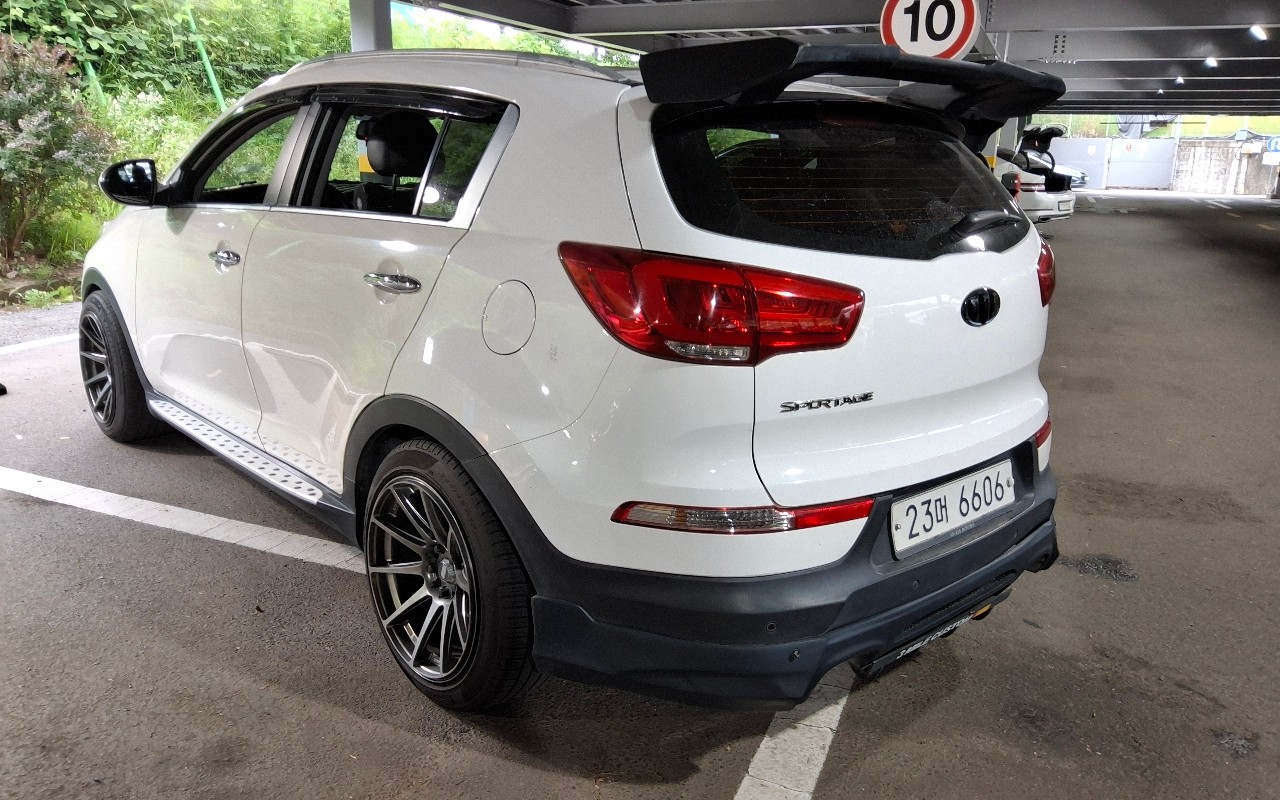 2014 - kia sportage r