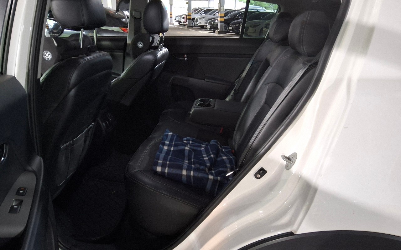 2014 - kia sportage r