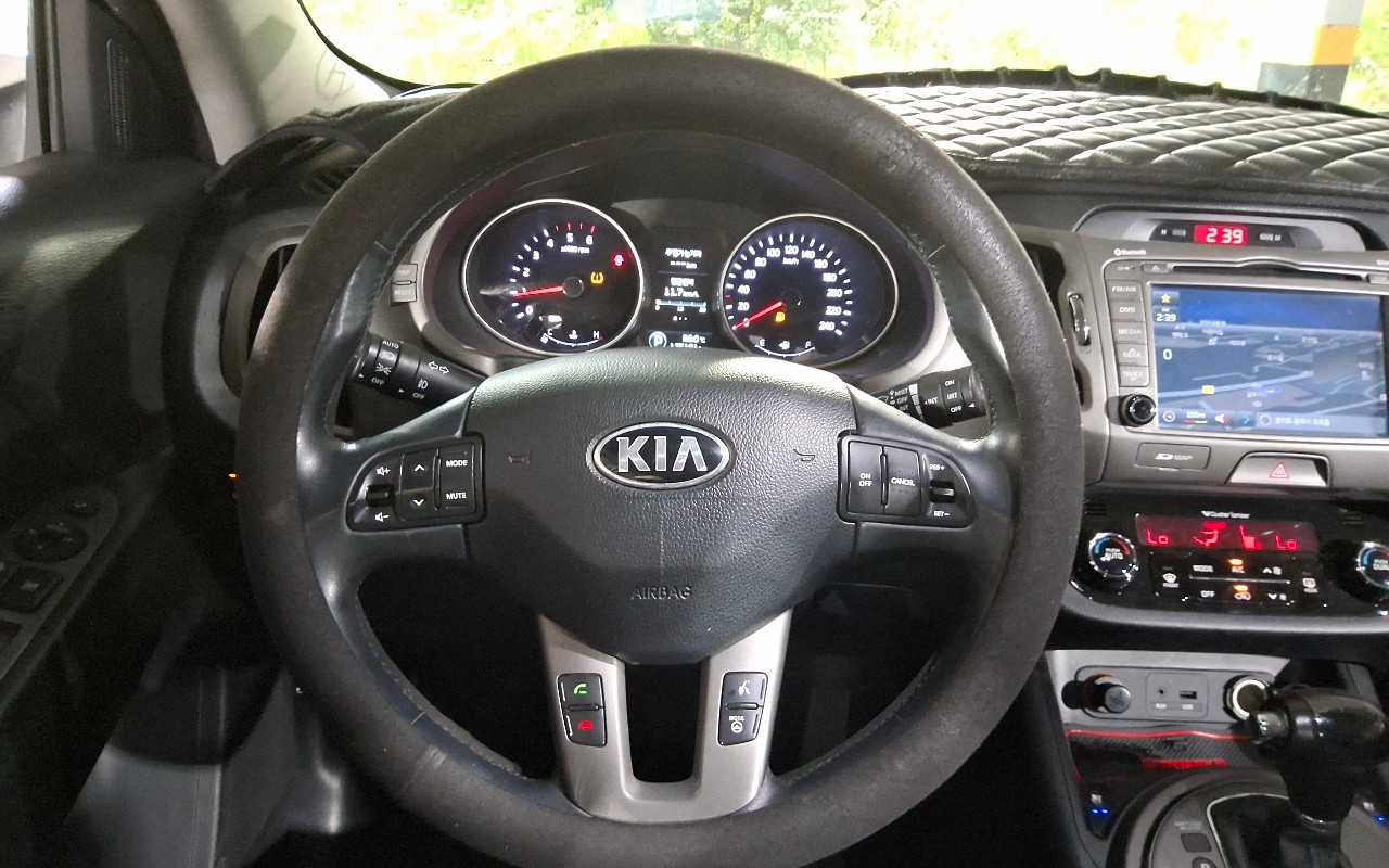 2014 - kia sportage r