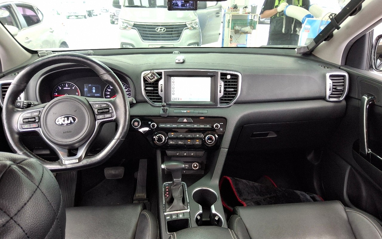 2016 - kia sportage
