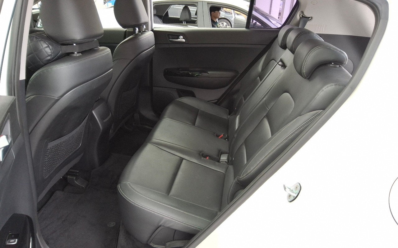 2016 - kia sportage