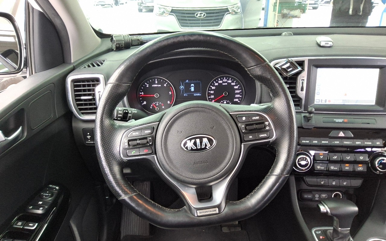 2016 - kia sportage
