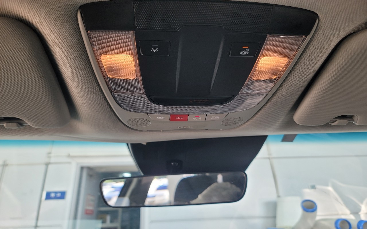 2022 - kia sportage