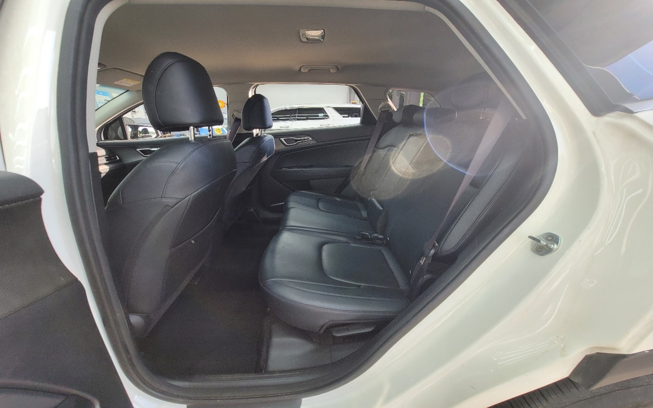 2022 - kia sportage