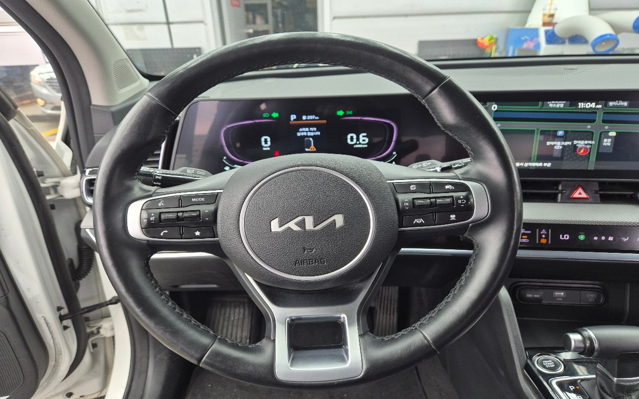 2022 - kia sportage