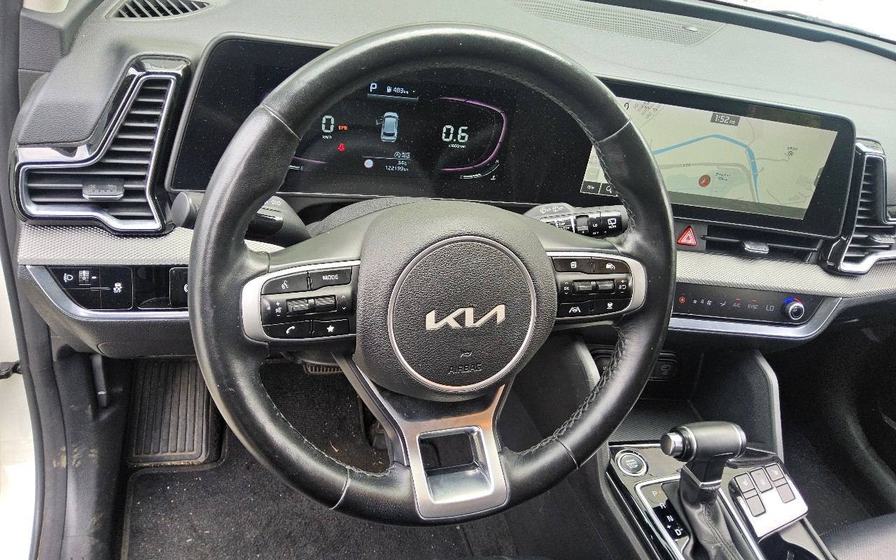 2022 - kia sportage