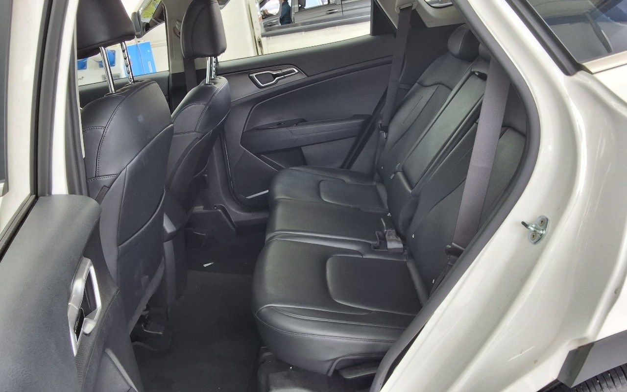 2022 - kia sportage