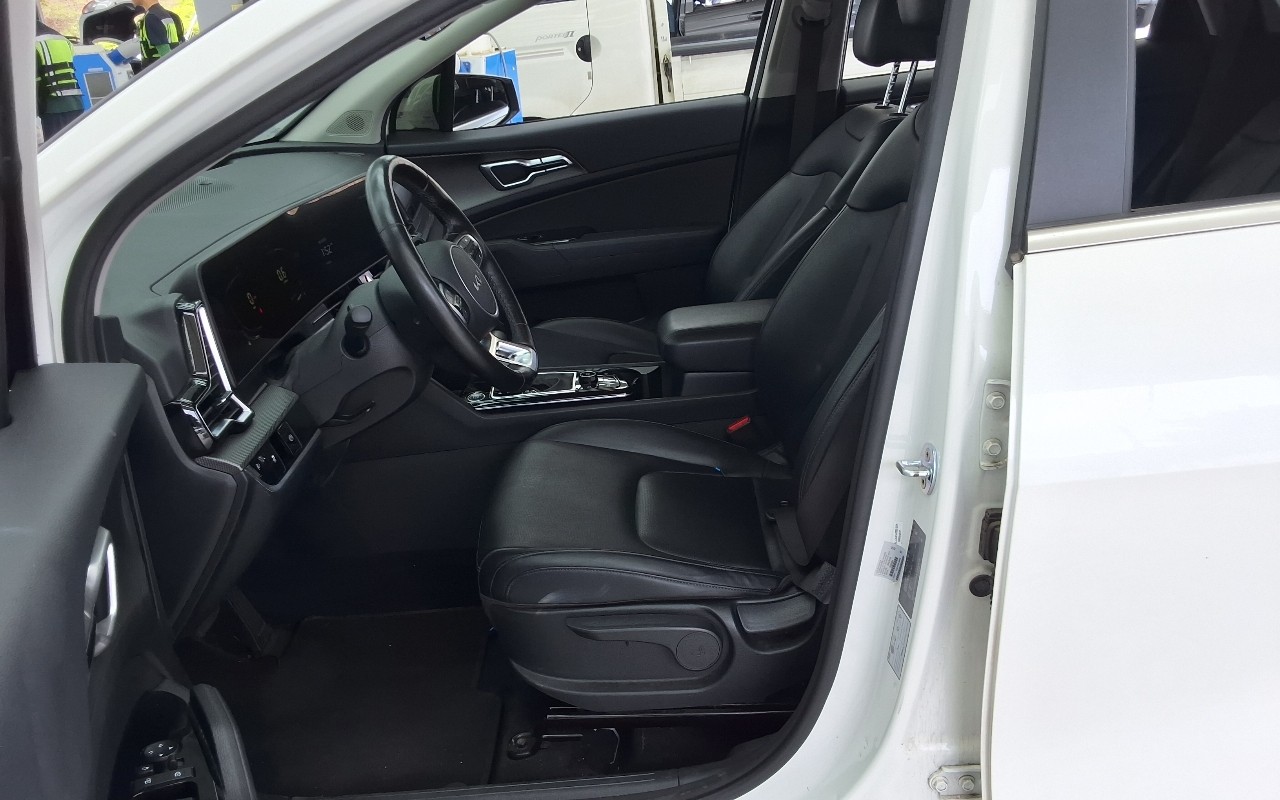2022 - kia sportage
