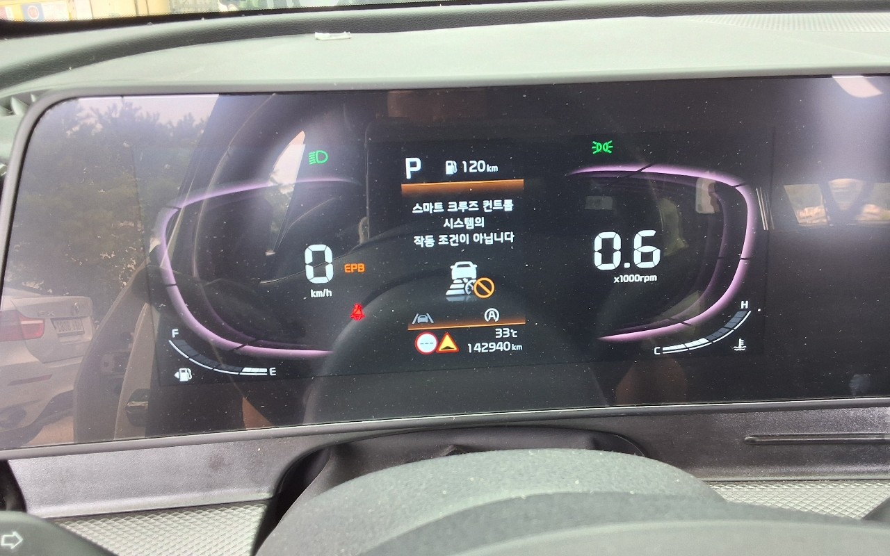 2022 - kia sportage