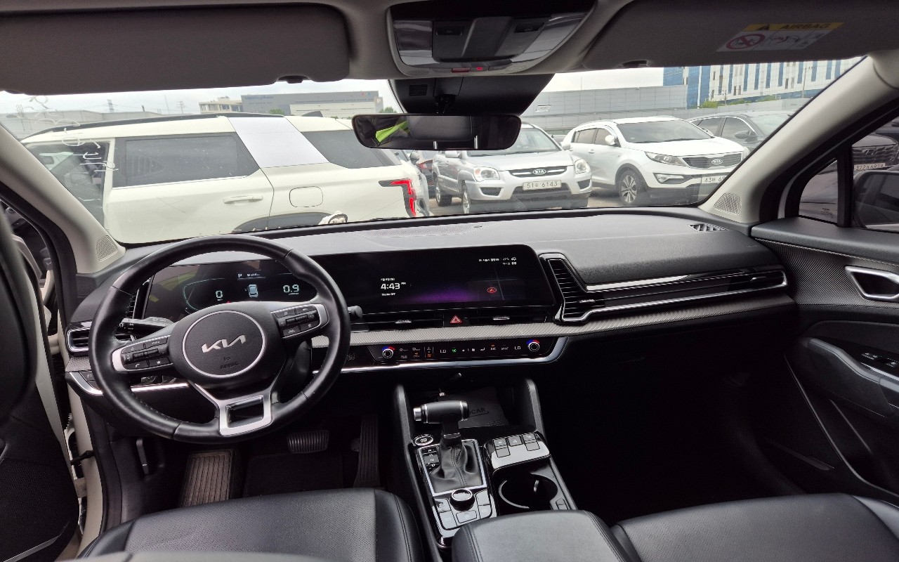 2022 - kia sportage