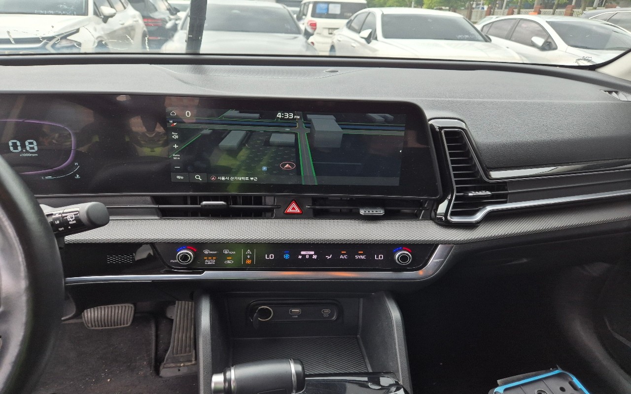 2023 - kia sportage