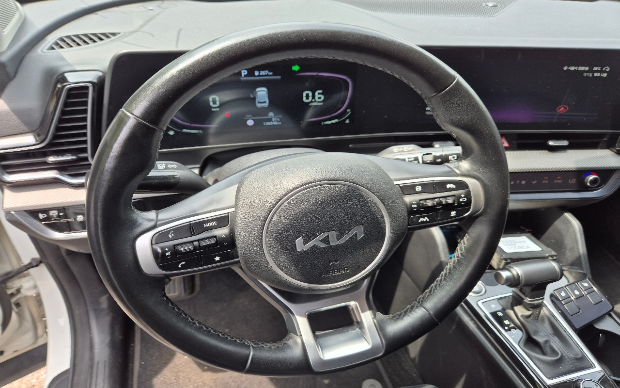 2023 - kia sportage